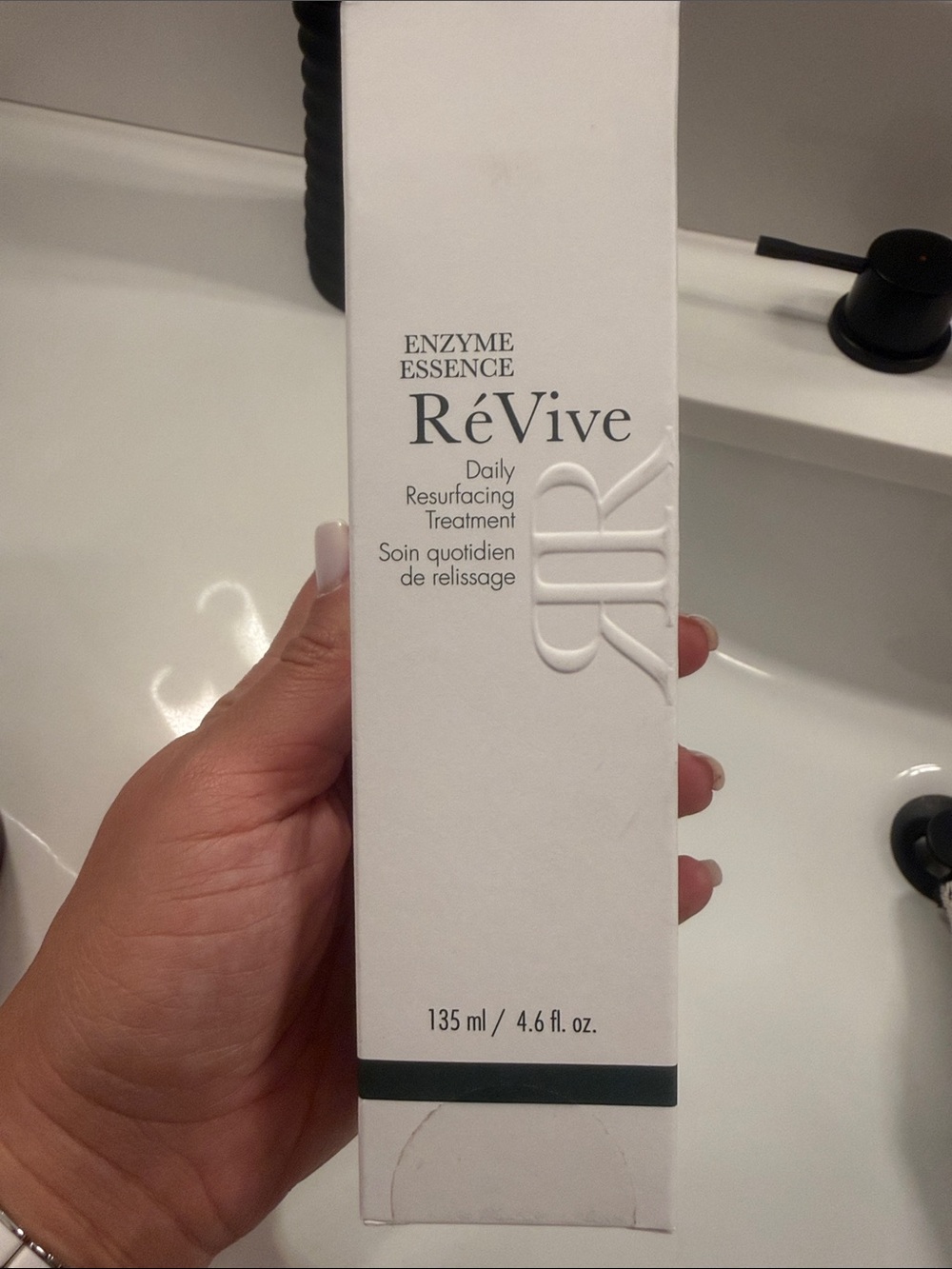 Enzyme Essence Daily Refinacing Treatment — Teal